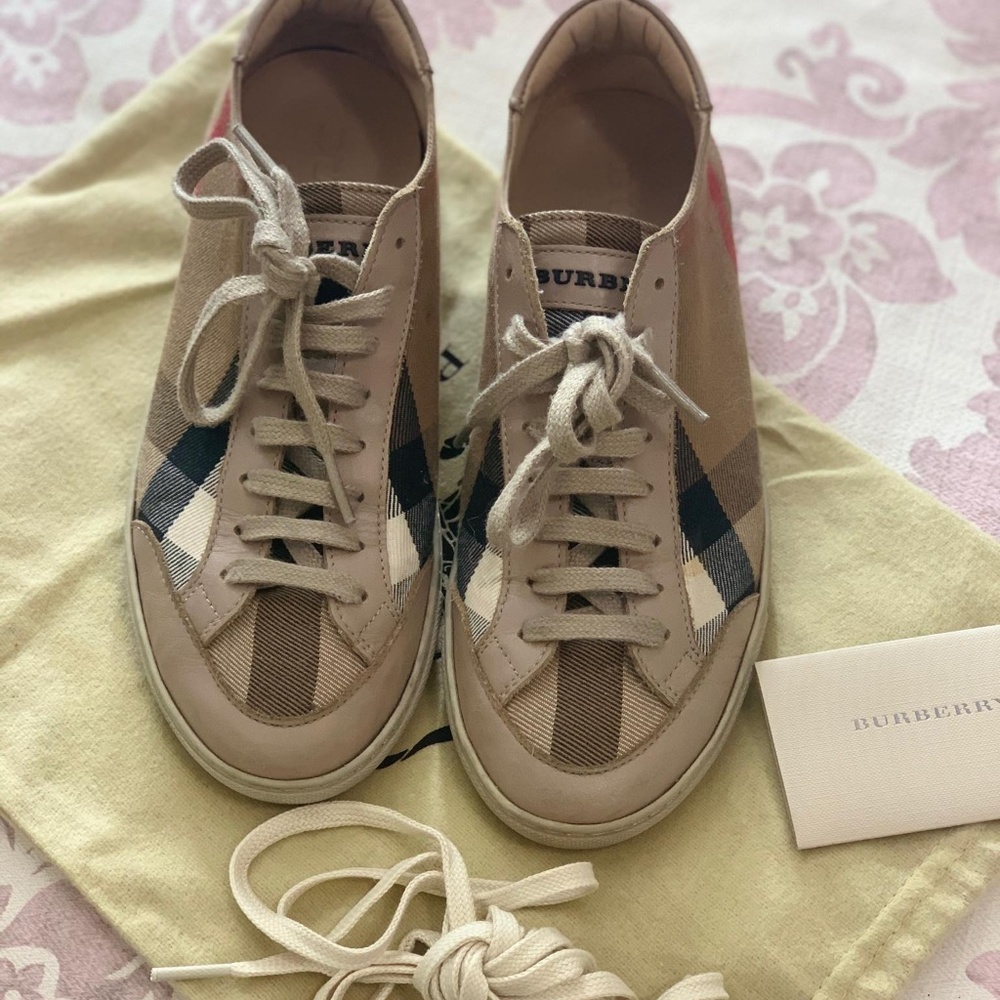 Burberry sneakers